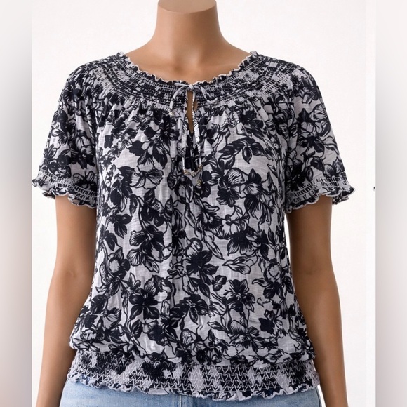 Faded Glory Tops - Faded Glory Black and White Floral Blouse size L 12-14